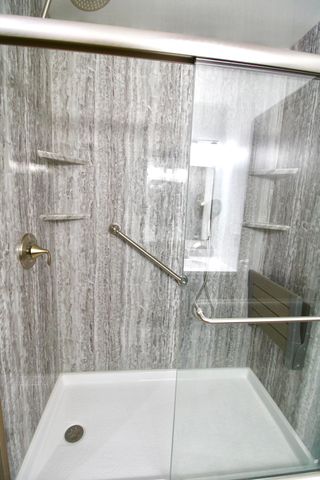 2547 AVENUE H, Council Bluffs, IA 51501