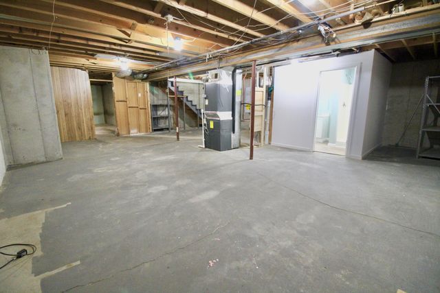 2547 AVENUE H, Council Bluffs, IA 51501