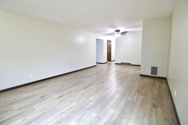 2547 AVENUE H, Council Bluffs, IA 51501