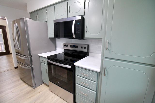 2547 AVENUE H, Council Bluffs, IA 51501