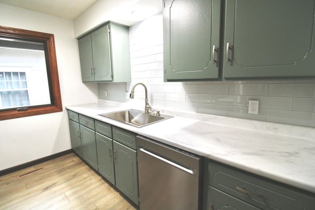 2547 AVENUE H, Council Bluffs, IA 51501