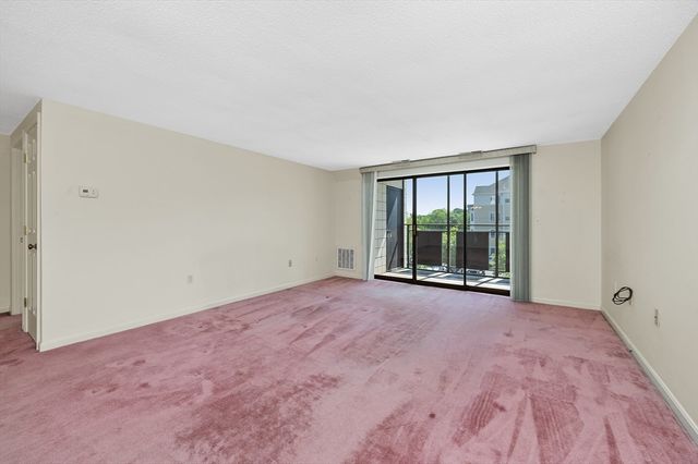 28 Ninth St 304, Medford, MA 02155