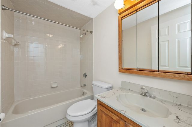 28 Ninth St 304, Medford, MA 02155