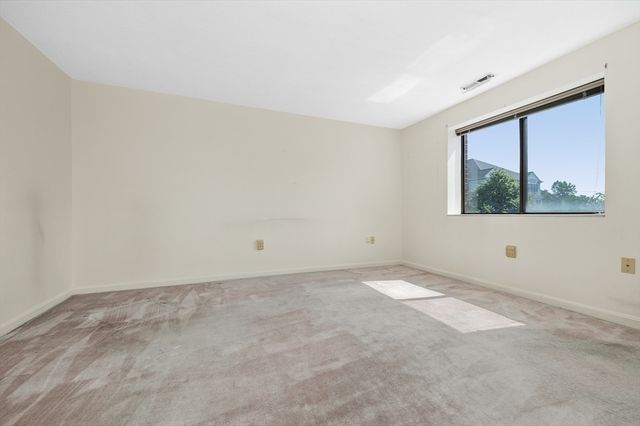 28 Ninth St 304, Medford, MA 02155