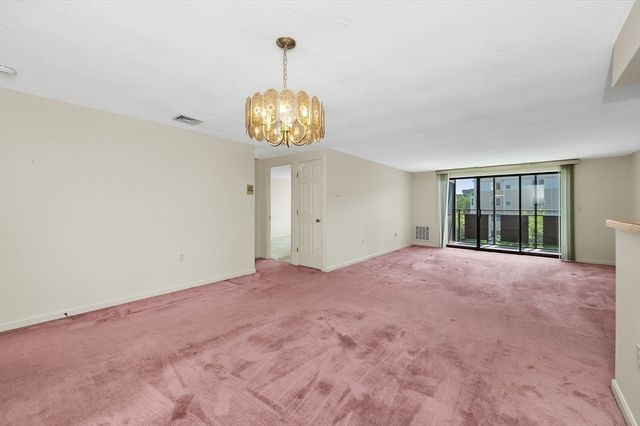 28 Ninth St 304, Medford, MA 02155