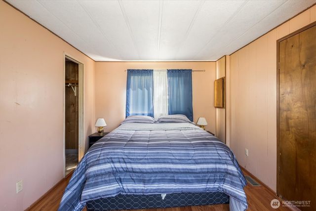 157 Camelot Drive, Castle Rock, WA 98611