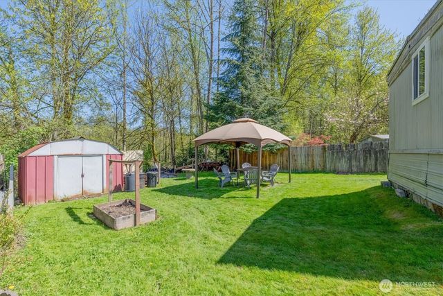 157 Camelot Drive, Castle Rock, WA 98611