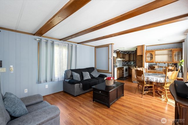 157 Camelot Drive, Castle Rock, WA 98611