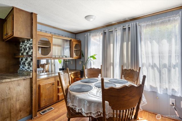 157 Camelot Drive, Castle Rock, WA 98611