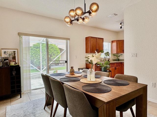 639 NW 130th Way, Pembroke Pines, FL 33028