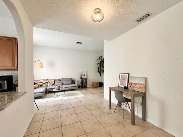 639 NW 130th Way, Pembroke Pines, FL 33028