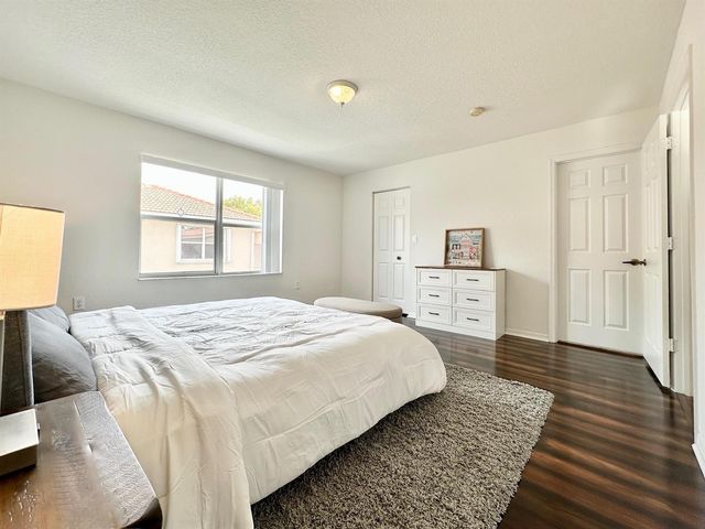639 NW 130th Way, Pembroke Pines, FL 33028