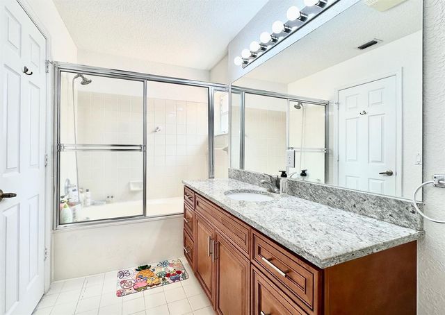 639 NW 130th Way, Pembroke Pines, FL 33028