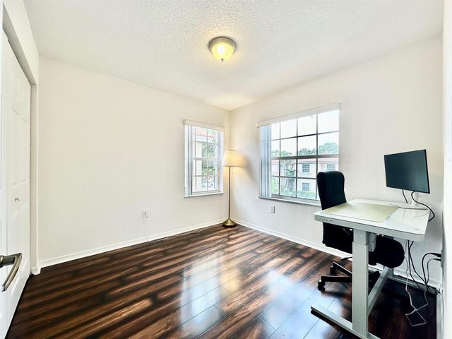 639 NW 130th Way, Pembroke Pines, FL 33028