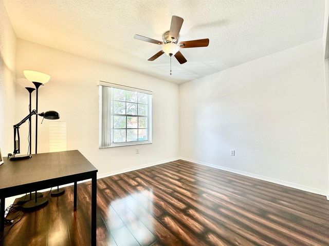 639 NW 130th Way, Pembroke Pines, FL 33028