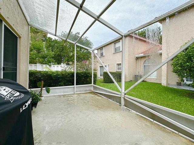 639 NW 130th Way, Pembroke Pines, FL 33028