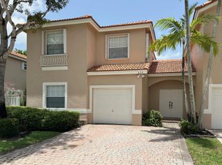 639 NW 130th Way, Pembroke Pines, FL 33028