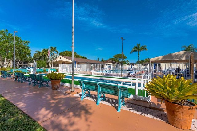 141 Lake Pine Circle A-2, Greenacres, FL 33463