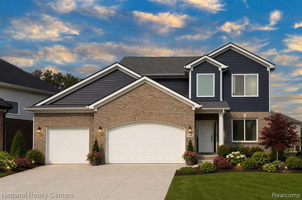 53249 Woodland Meadows, Chesterfield, MI 48047