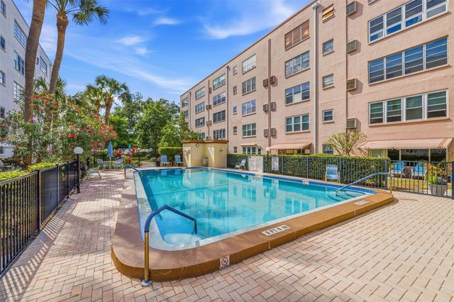 5521 80TH STREET N 212, St Petersburg, FL 33709