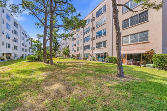 5521 80TH STREET N 212, St Petersburg, FL 33709