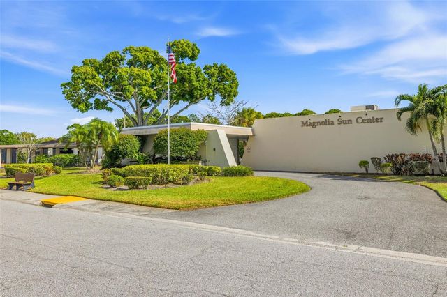 5521 80TH STREET N 212, St Petersburg, FL 33709