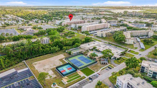 5521 80TH STREET N 212, St Petersburg, FL 33709