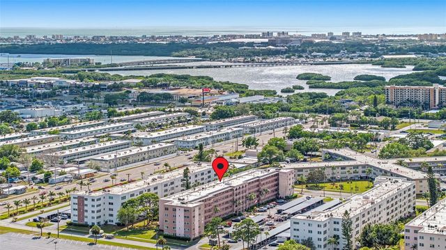 5521 80TH STREET N 212, St Petersburg, FL 33709