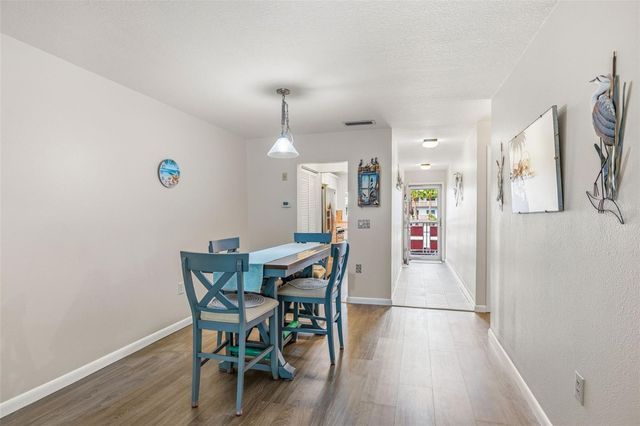 5521 80TH STREET N 212, St Petersburg, FL 33709