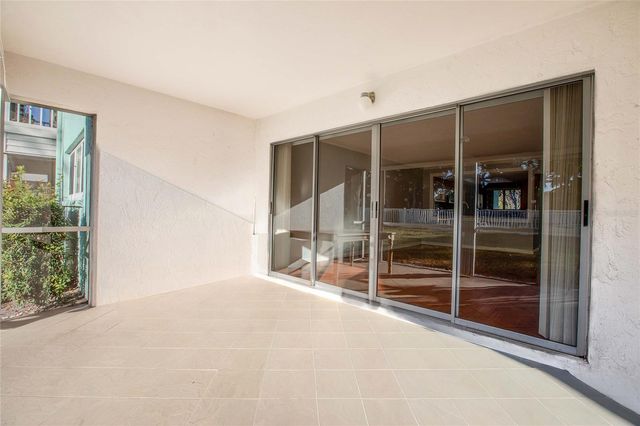 3300 BENEVA 214, Sarasota, FL 34232