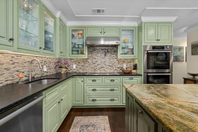 1357 Roaring Springs Road, Fort Worth, TX 76114