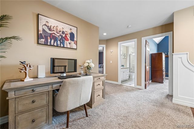 160 Norwood Lane, Orchard Park, NY 14127