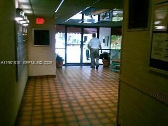 5530 NW 44th Street 411C, Lauderhill, FL 33319