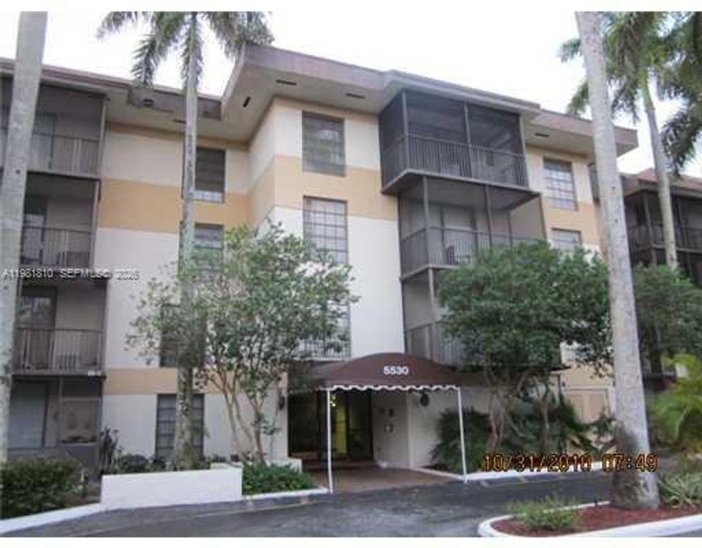 5530 NW 44th Street 411C, Lauderhill, FL 33319