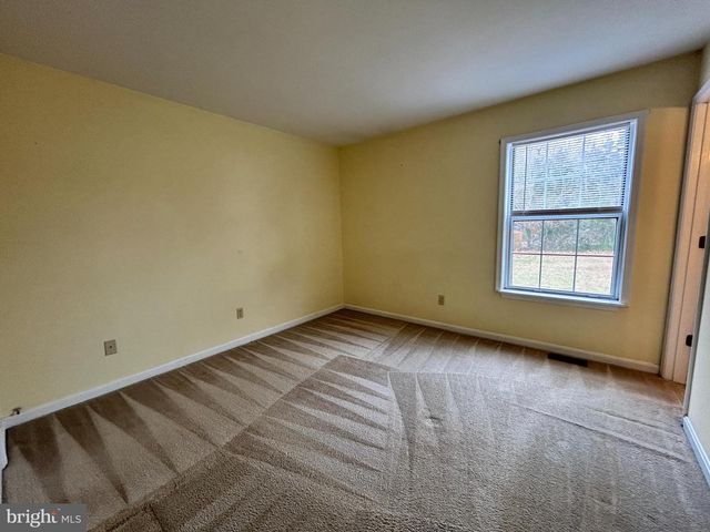 217 MIMOSA AVE, Colonial Beach, VA 22443