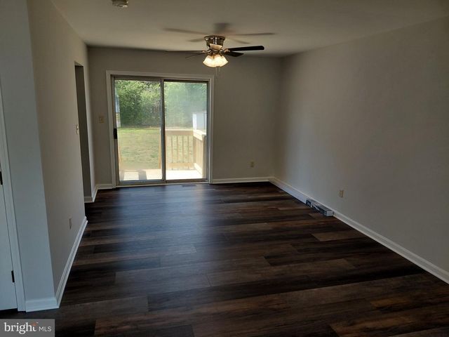 217 MIMOSA AVE, Colonial Beach, VA 22443