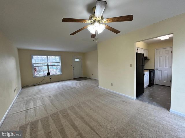 217 MIMOSA AVE, Colonial Beach, VA 22443