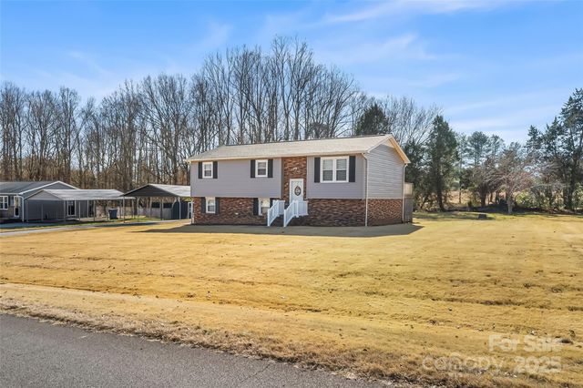 3261 Tolley Street, Claremont, NC 28610
