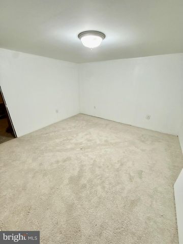 617 BRISBANE RD, Baltimore, MD 21229