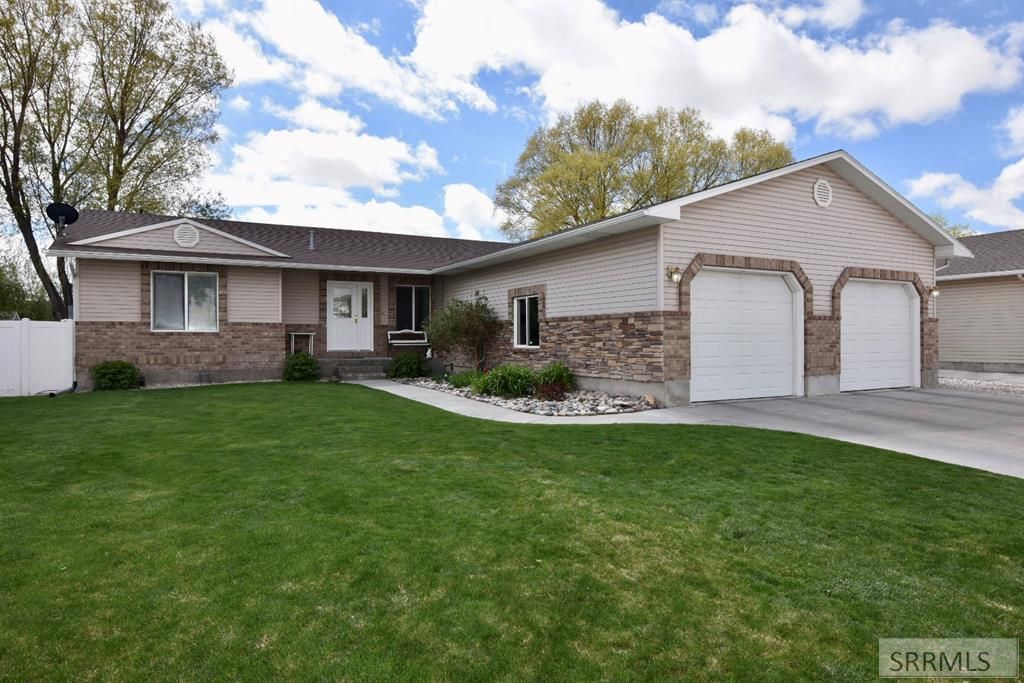 Image 1 of property listing at 2429 Harold Drive, Idaho Falls, ID 83402