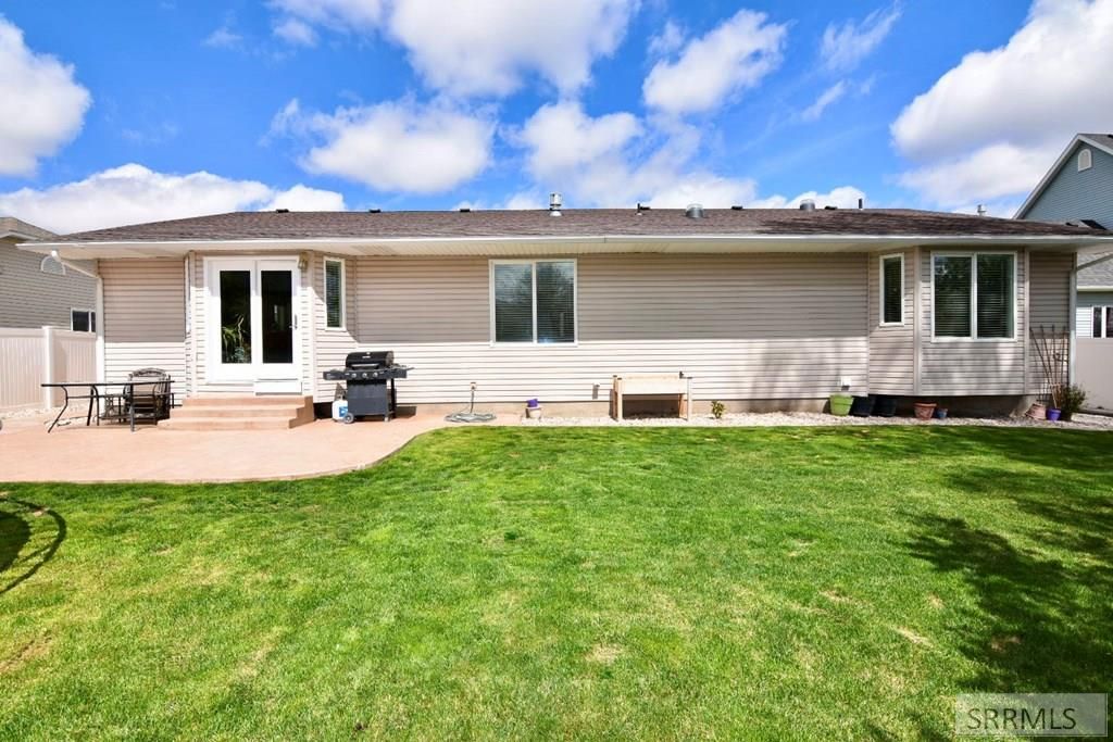 Image 10 of property listing at 2429 Harold Drive, Idaho Falls, ID 83402