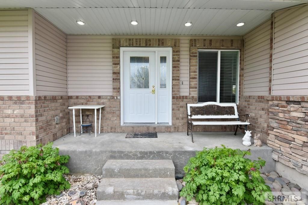 Image 3 of property listing at 2429 Harold Drive, Idaho Falls, ID 83402