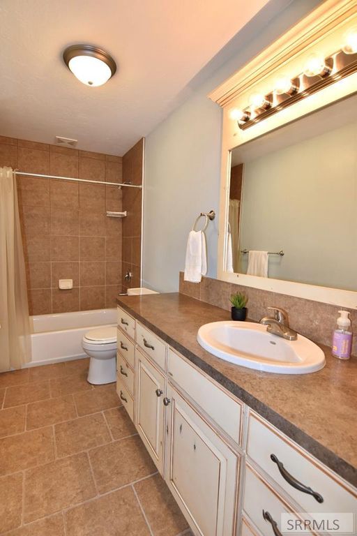 Image 60 of property listing at 2429 Harold Drive, Idaho Falls, ID 83402