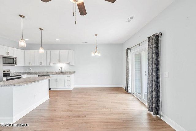 111 Pasture Lane B, Swansboro, NC 28584