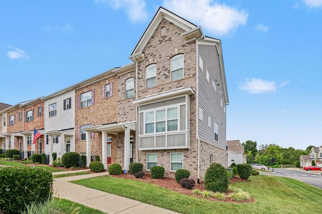 296 Kinsale Dr, Spring Hill, TN 37174