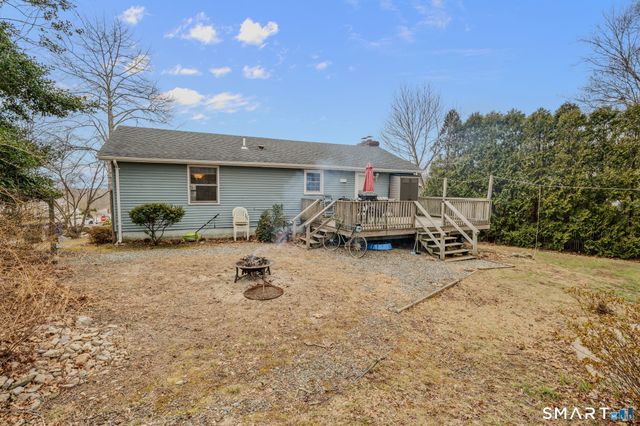 10 Amherst Court, Groton, CT 06355