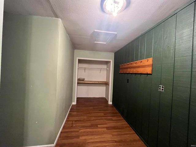 7650 E 400 S Road, Columbia City, IN 46725