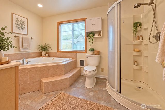 2272 Long Lake Road SE, Port Orchard, WA 98366