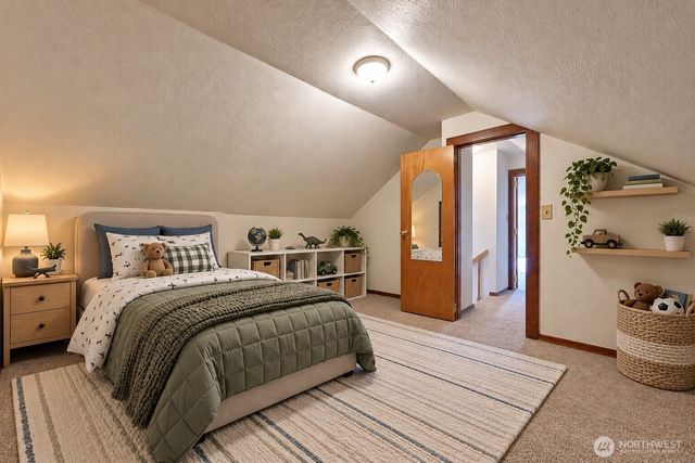 2272 Long Lake Road SE, Port Orchard, WA 98366