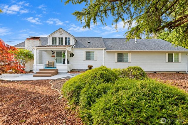2272 Long Lake Road SE, Port Orchard, WA 98366